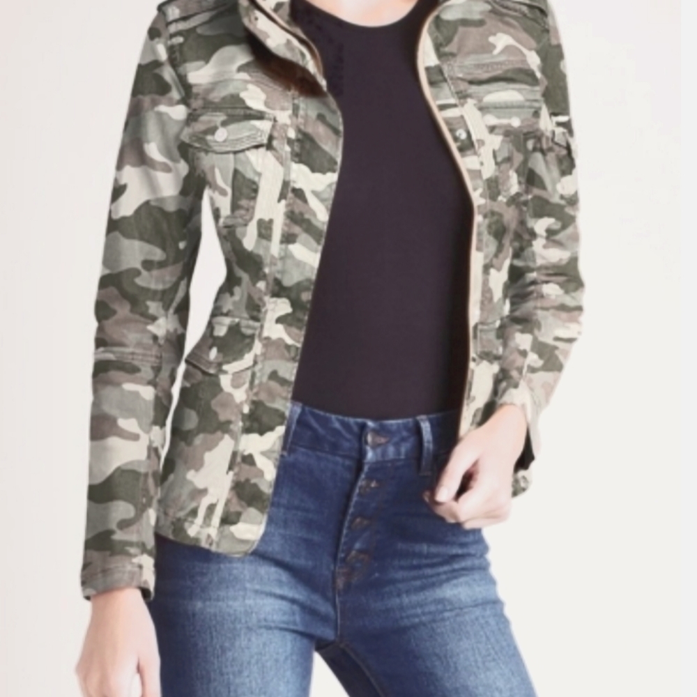 Camo coat sz large